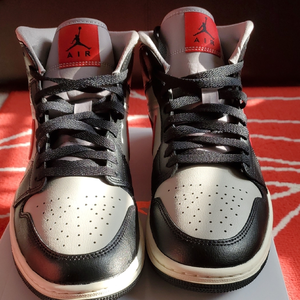 Jordan 1 Mid Black and College Gray